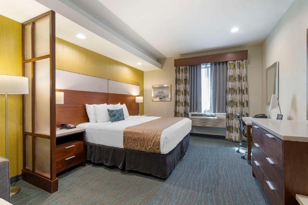 Best Western Plus Gardena Inn & Suites image 17