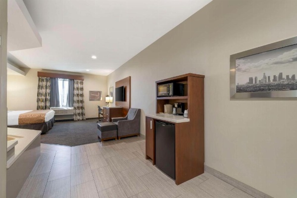 Best Western Plus Gardena Inn & Suites image 20